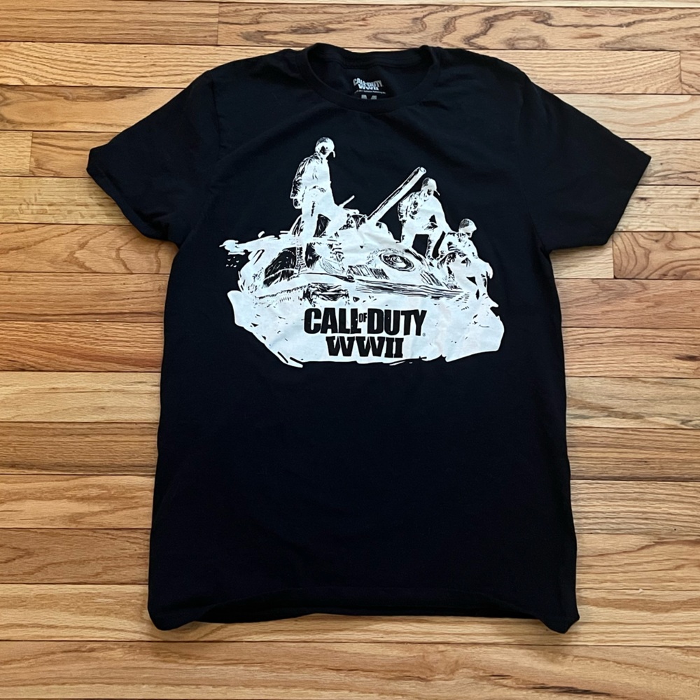 NWOT Call of Duty WWII shirt Lootgaming